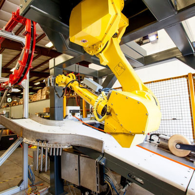 Mig Kaynak Robotu Olarak Diğer Kaynak Ekipmanları İçin Endüstriyel Robot M-710iC Robot Kolu 6 Eksenli