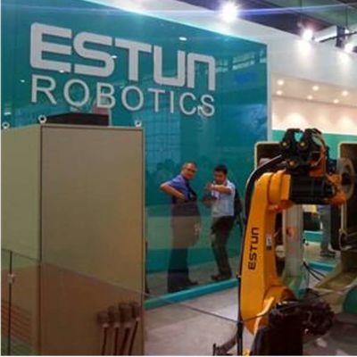 Kaynak Robotu 6 Eksen ER6-1600 Mig Kaynak Robotu Olarak Kaynak Yapan Robot Kol