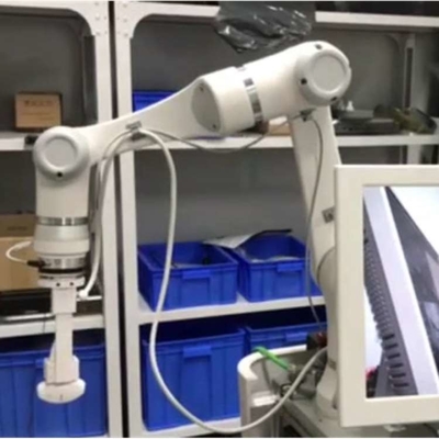 CNGBS Robotik Yakalayıcı ve 6 Eksenli Robotik Kol ile Robotu Seçip Yerleştir Hans E18