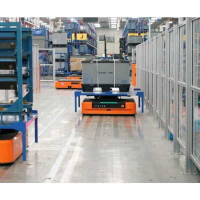 Mobil AGV Robotu Q2L-300A CNGBS Cobot Robotu ile AGV olarak Otomatik Malzeme İşleme için