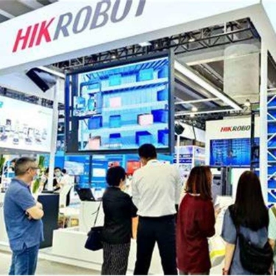 AGV Robotu Q7-1500D Slam / QR Kod Navigasyonu CNGBS Cobot Robotu ile Malzeme İşleme Robotu